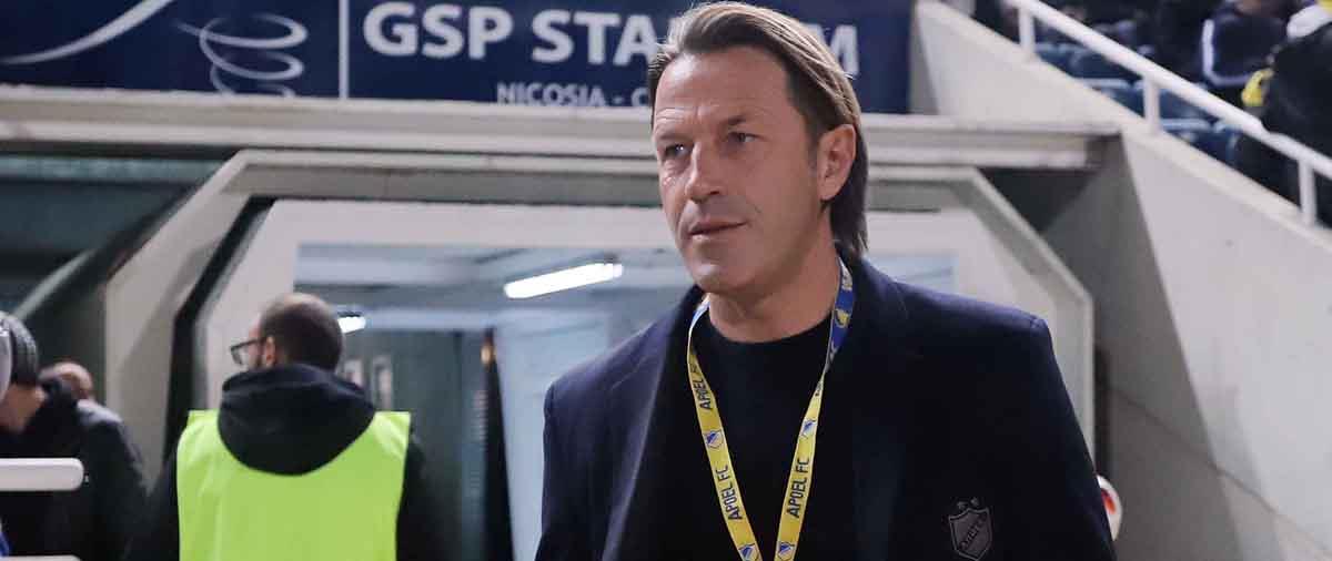 Οι πρωταθλητές νικούν πλέον με το στιλ της ποδοσφαιρικής σχολής του προπονητή τους