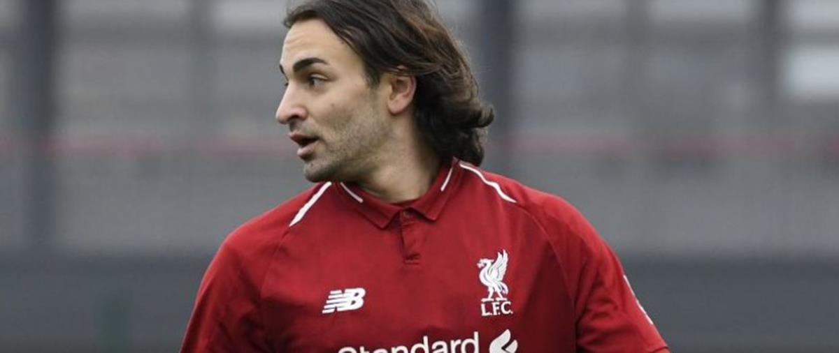 Προτού μείνει ελεύθερος, ο Σέρβος παραχωρήθηκε με κανονική μεταγραφή στη Φούλαμ