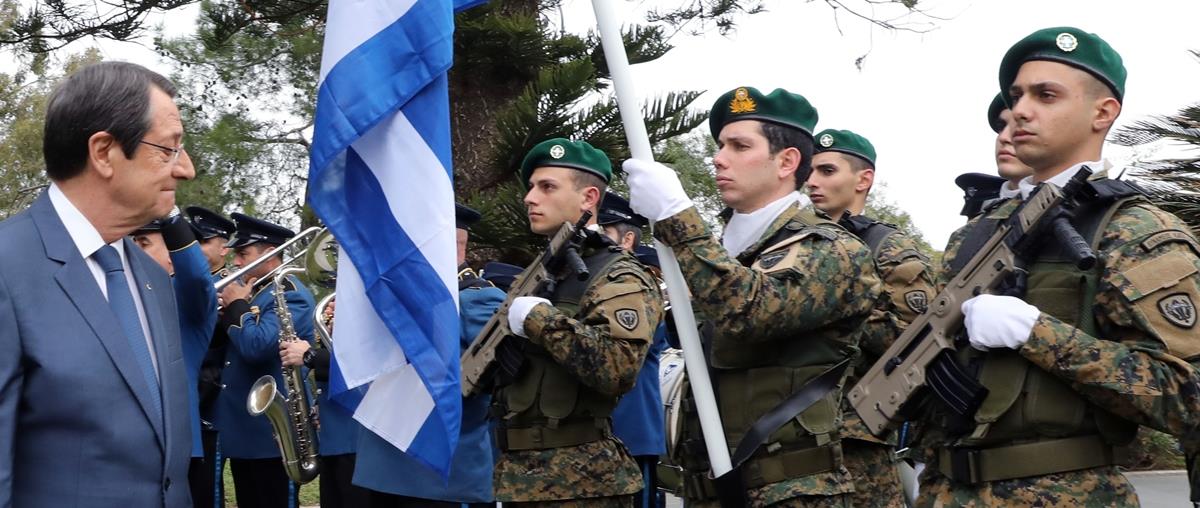 ΠΡΟΕΔΡΟΣ ΑΝΑΣΤΑΣΙΑΔΗΣ – ΠΡΩΘΥΠΟΥΡΓΟΣ ΕΛΛΑΔΑΣ