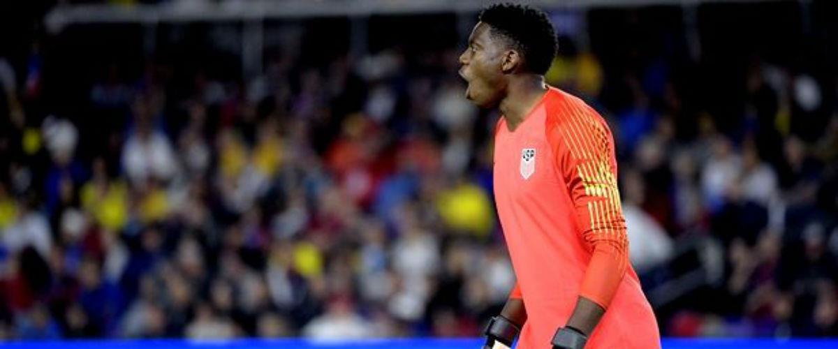 Ο γκολκίπερ της New York City, Σον Τζόνσον, υπέπεσε σε απίστευτη γκάφα στην εκτός έδρας ισοπαλία (3-3) με τη Minnesota United με αποτέλεσμα να γίνει viral - πάνω από 3.000.000 views μέσα σε λίγες ώρες - στα social media