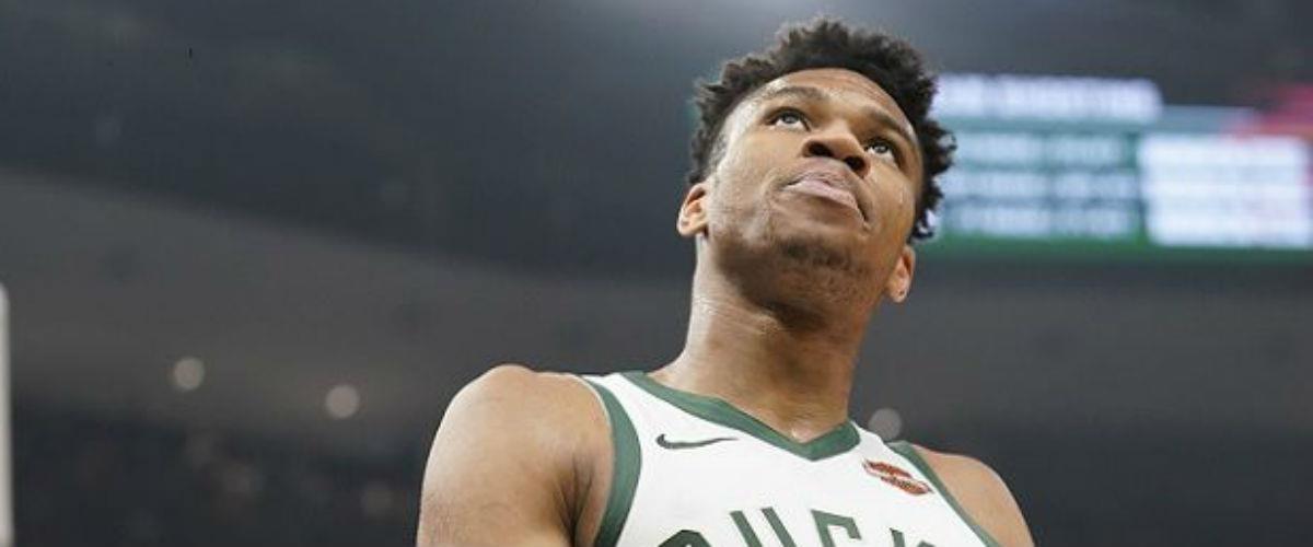 Ένα άρθρο του ESPN εικάζεται ότι ήταν ο λόγος της αποχώρησης του Γιάννη Αντετοκούνμπο από τη συνέντευξη Τύπου του 6ου ανατολικού τελικού