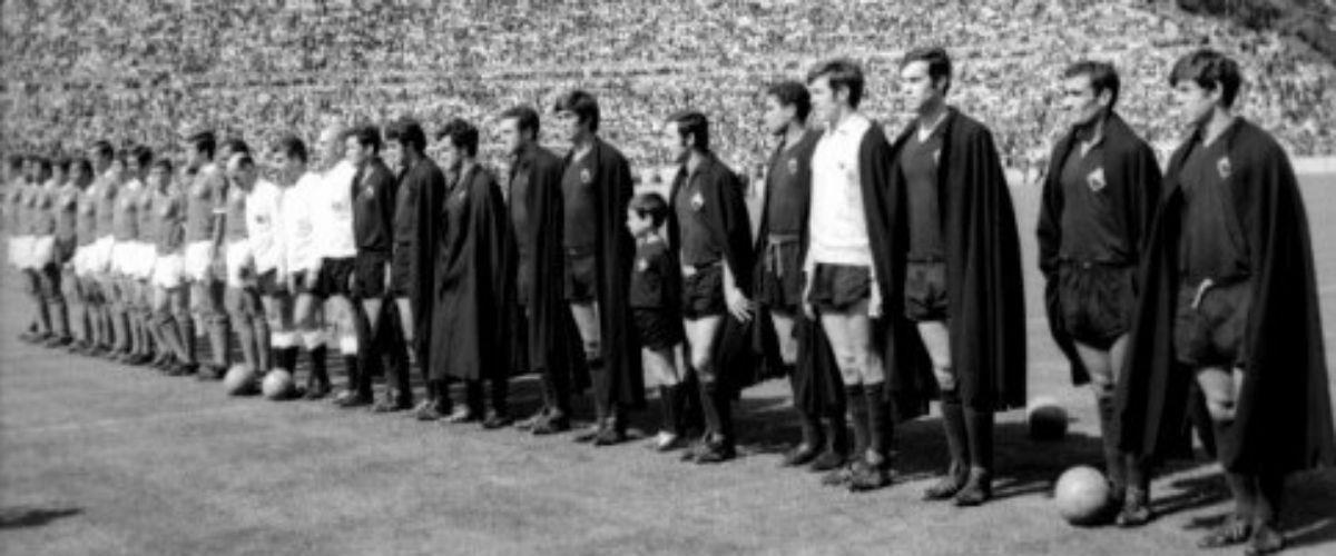 Οι 70.000 θεατές στριμώχνονται για τον τελικό Κυπέλλου-Οι περισσότεροι δεν γνωρίζουν πως συμμετέχουν στη μεγαλύτερη πολιτική συγκέντρωση που έγινε στη ποτέ στη χώρα