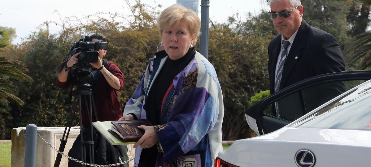 ΕΙΔΙΚΗ ΣΥΜΒΟΥΛΟΣ ΤΖΕΙΝ ΧΟΛ ΛΟΥΤ