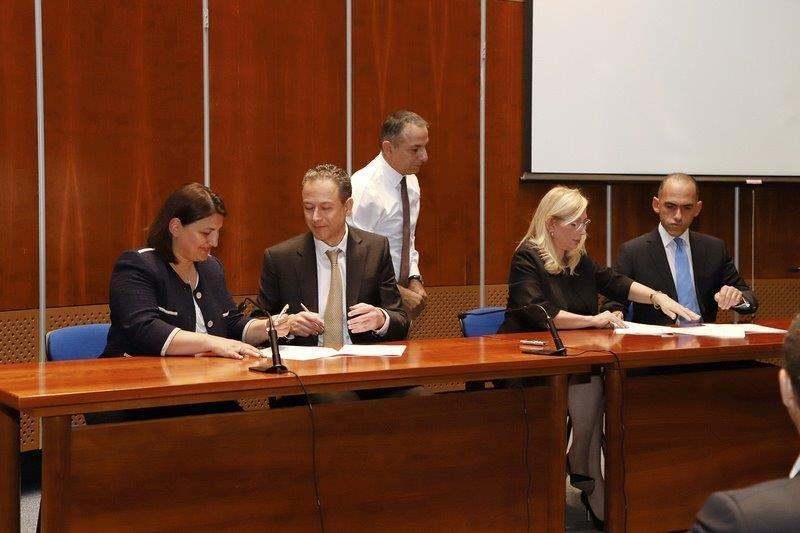 Τρ. κυπρου Εστία