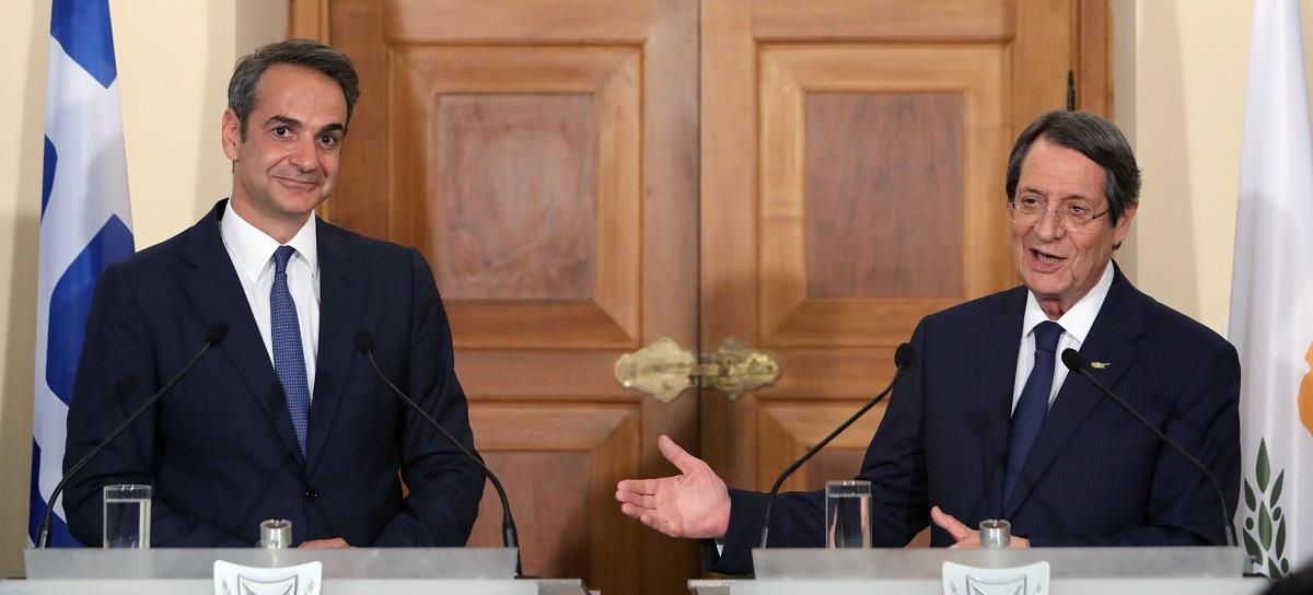 ΠΡΟΕΔΡΟΣ Ν.ΑΣΤΑΣΙΑΔΗΣ – ΠΡΩΘΥΠΟΥΡΓΟΣ ΕΛΛΑΔΑΣ Κ.ΜΗΤΣΟΤΑΚΗΣ