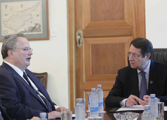 Ο Πρόεδρος της Δημοκρατίας κ. Νίκος Αναστασιάδης δέχεται τον Υπουργό Εξωτερικών της Ελλάδος κ. Νίκο Κοτζιά, Λευκωσία 27 Οκτωβρίου 2015.