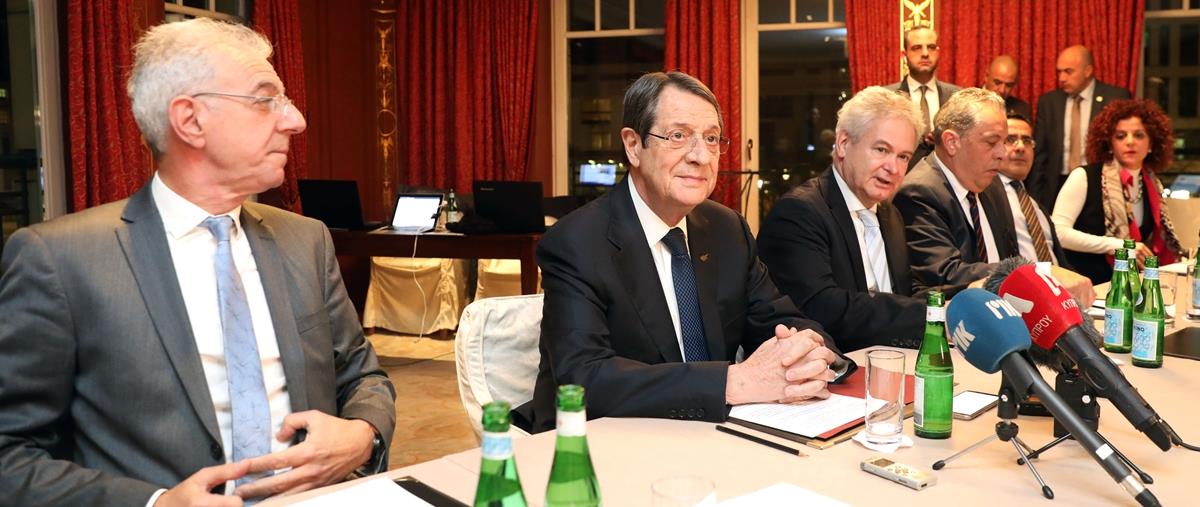 ΠΡΟΕΔΡΟΣ ΔΗΜΟΚΡΑΤΙΑΣ – ΔΗΛΩΣΕΙΣ ΜΜΕ ΒΕΡΟΛΙΝΟ