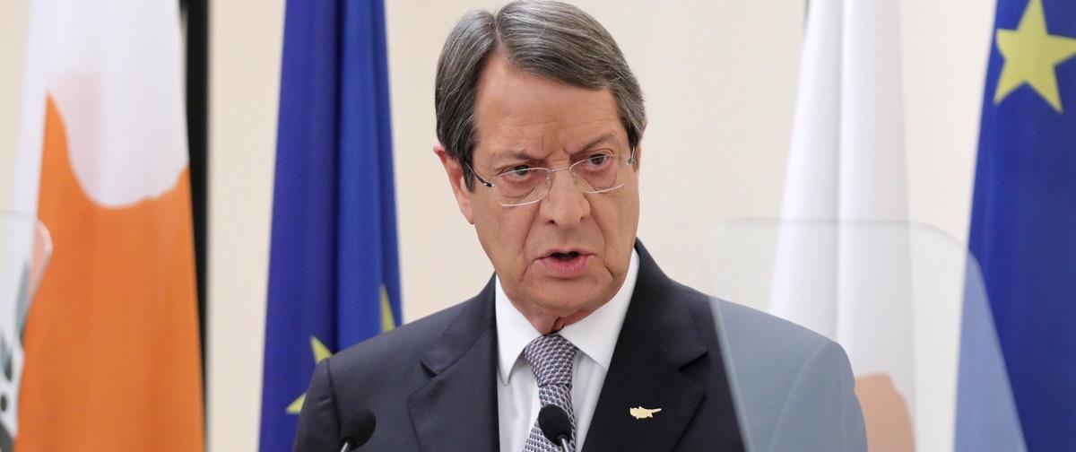 epa07146104 Cyprus' President Nicos Anastasiades gives a press conference on his proposal regarding decentralisation of the central state's powers under a federal solution, at the Presidential Palace, Nicosia, Cyprus, 06 November 2018. EPA/KATIA CHRISTODOULOU