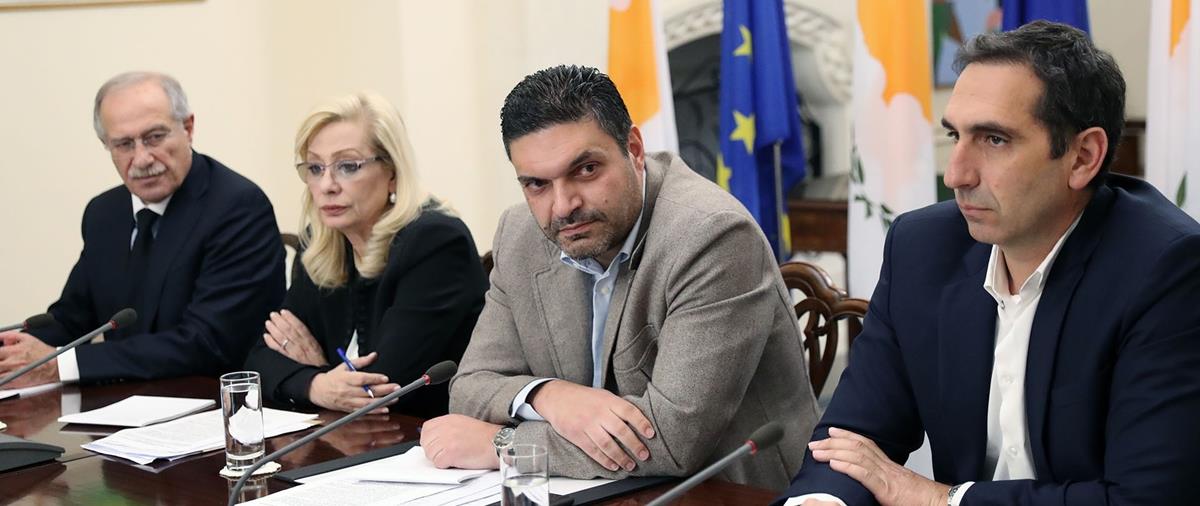 ΥΠΟΥΡΓΟΙ - ΣΥΝΕΝΤΕΥΞΗ ΤΥΠΟΥ