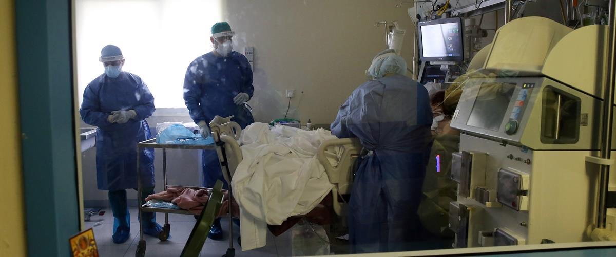 ΓΕΝΙΚΟ ΝΟΣΟΚΟΜΕΙΟ ΛΕΥΚΩΣΙΑΣ ΜΑΧΗ ΓΙΑΤΡΩΝ ΝΟΣΗΛΕΥΤΩΝ ΜΕ ΤΟΝ ΚΟΡΩΝΟΪΟ