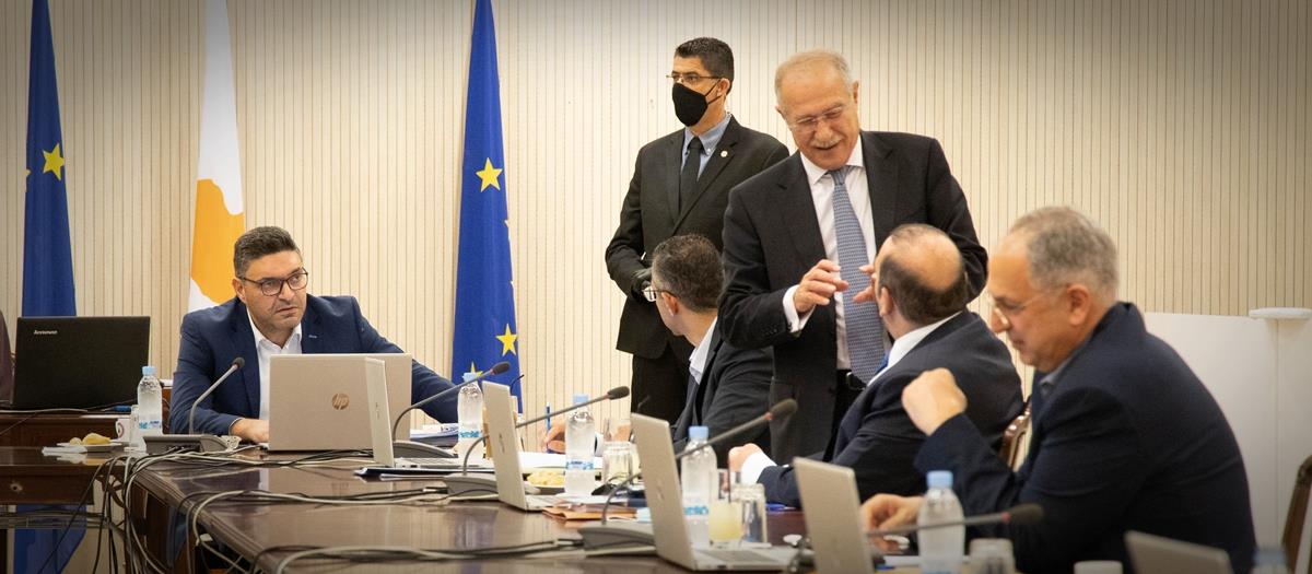 ΠΡΟΕΔΡΟΣ ΔΗΜΟΚΡΑΤΙΑΣ - ΥΠΟΥΡΓΙΚΟ ΣΥΜΒΟΥΛΙΟ