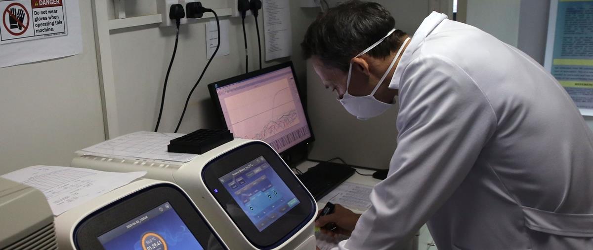 ΙΝΣΤΙΤΟΥΤΟ ΝΕΥΡΟΛΟΓΙΑΣ ΚΑΙ ΓΕΝΕΤΙΚΗΣ - Ο ΚΟΡΩΝΟΪΟΣ ΣΤΟ ΜΙΚΡΟΣΚΟΠΙΟ