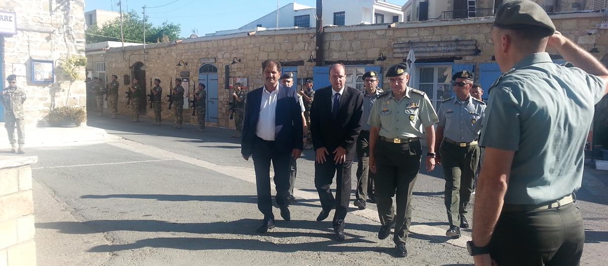 ΥΠΑΜ - ΜΝΗΜΟΣΥΝΟ ΦΛΩΡΑΚΗ ΚΑΙ ΑΛΛΩΝ ΤΕΣΣΑΡΩΝ ΠΕΣΟΝΤΩΝ