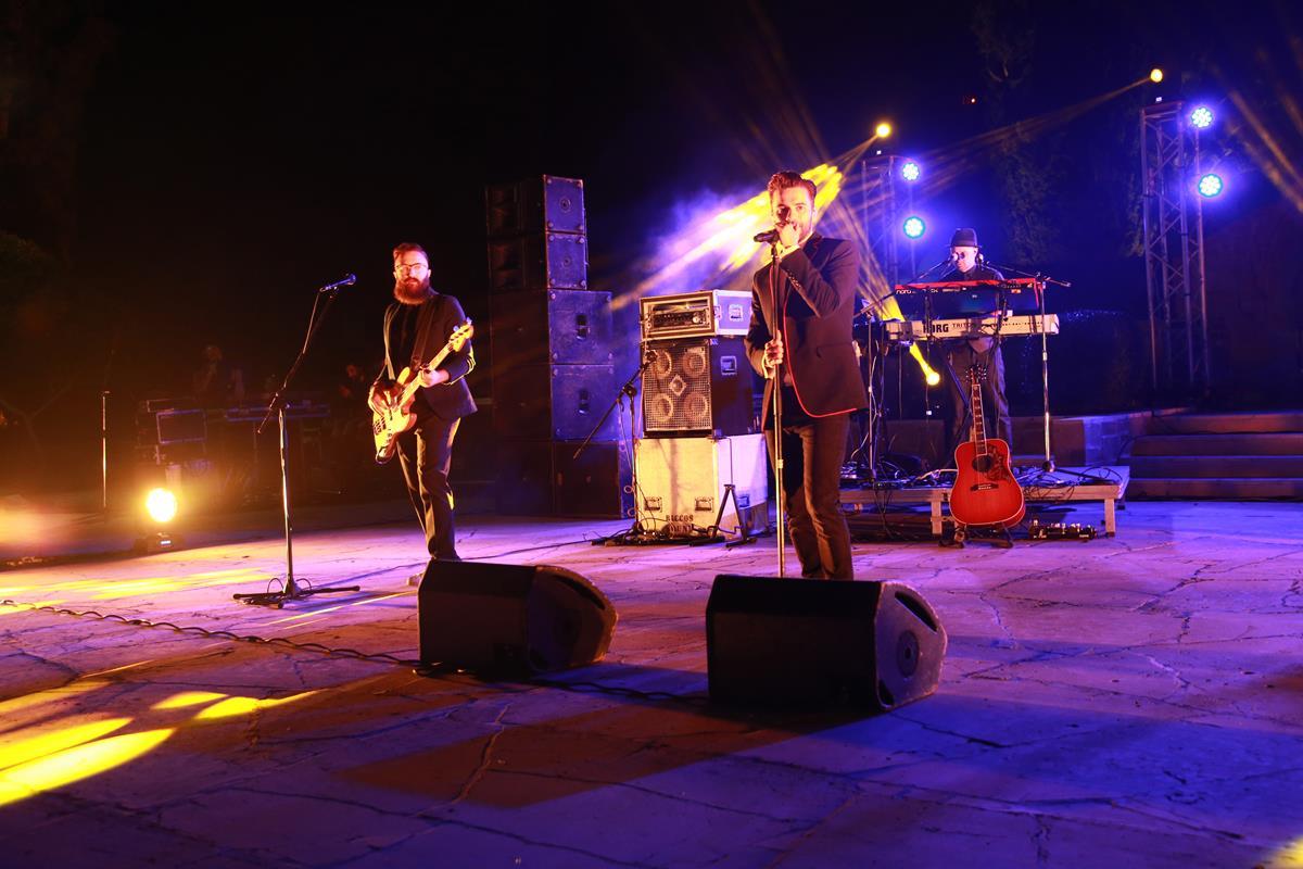 Οι Onirama επί σκηνής 