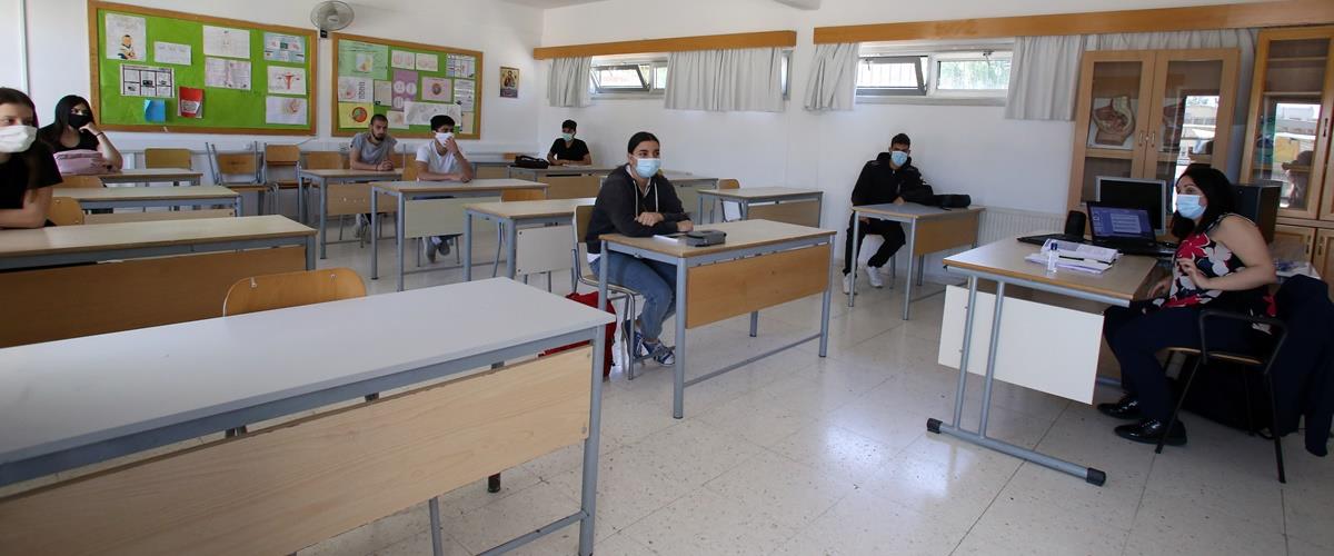 ΕΠΕΣΤΡΕΨΑΝ ΣΤΙΣ ΣΧΟΛΙΚΕΣ ΑΙΘΟΥΣΕΣ ΟΙ ΤΕΛΕΙΟΦΟΙΤΟΙ ΜΑΘΗΤΕΣ