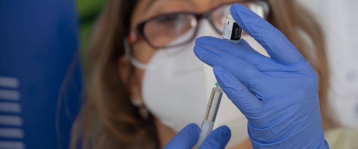 Εμβολιασμός σε οίκο ευγηρίαςςVaccinat