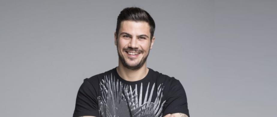 3819225154898388 ΑΚΗΣ ΠΕΤΡΕΤΖΙΚΗΣ 1