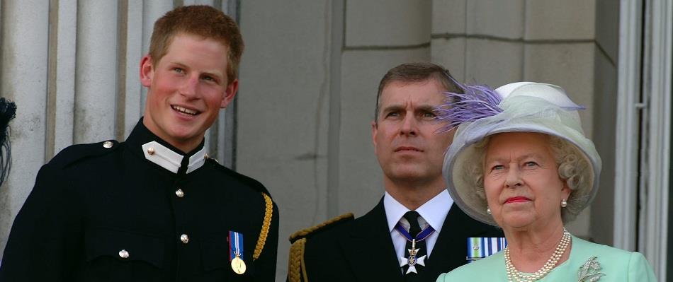 3877221927952827 Queen-Elizabeth-II-Prince-Harry-Prince-Andrew-2005