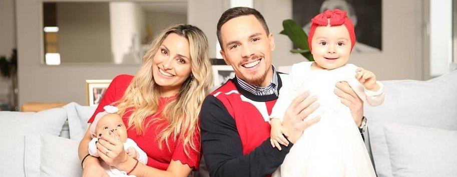 3885756180462924 petrounias-oikogeneia