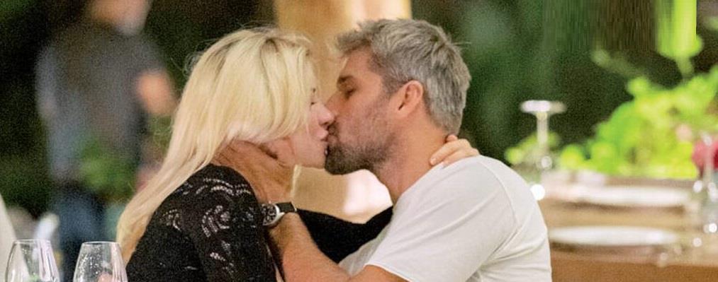 3928999663820563 pappas1-800x800