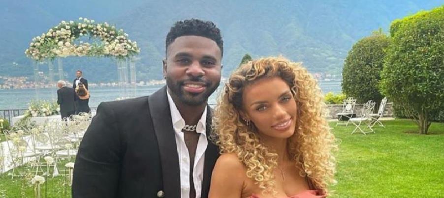 4017947621105158 ηη