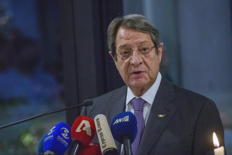 4065891727706104 image