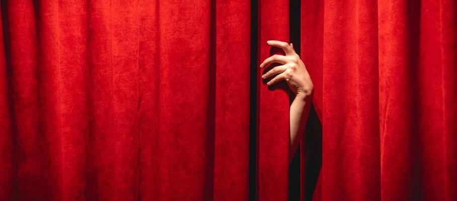 4075028667860420 31-theatro-avlaia