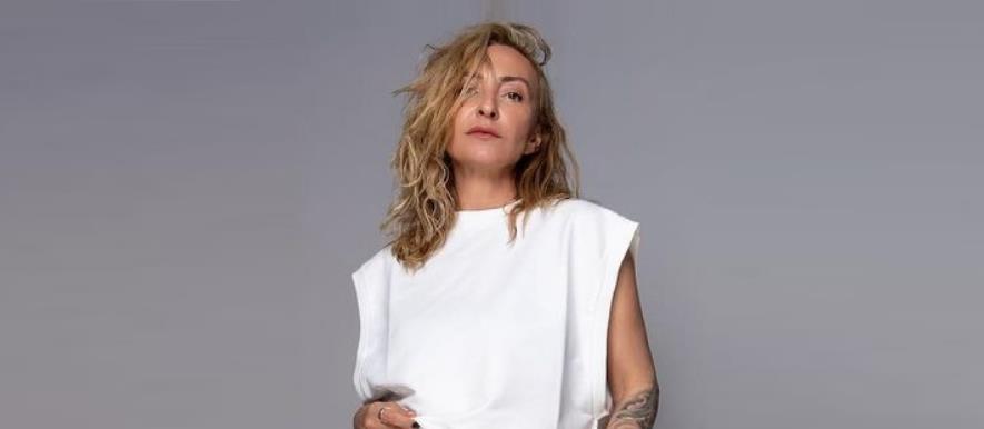 4166661118453424 ΡΟΥΛΑ ΡΕΒΗ 1