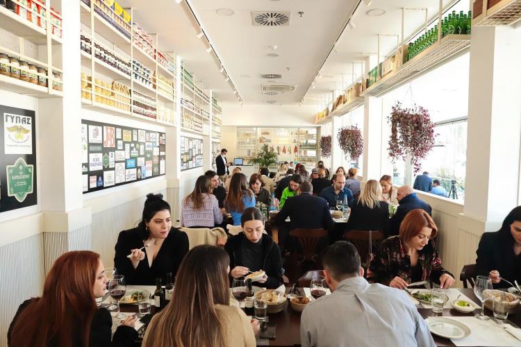 4166695320946825 275633190 417288073495350 6502831237720331605 n