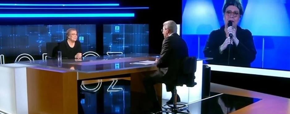 4186423617618442 ΒΨ