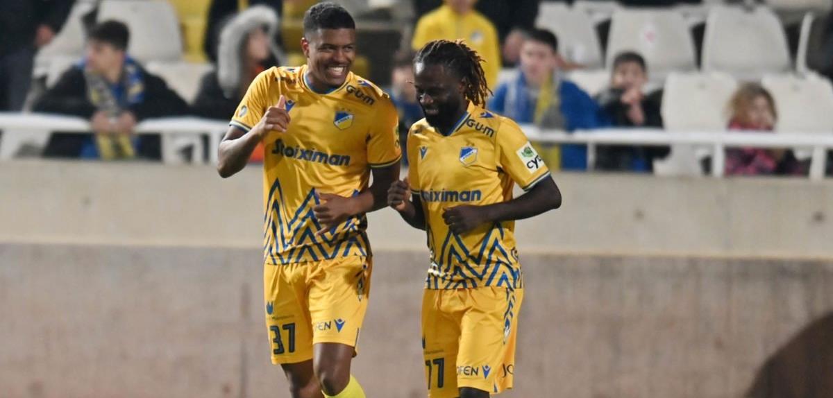 4238381627928012 ndongala-natel-apoel-2