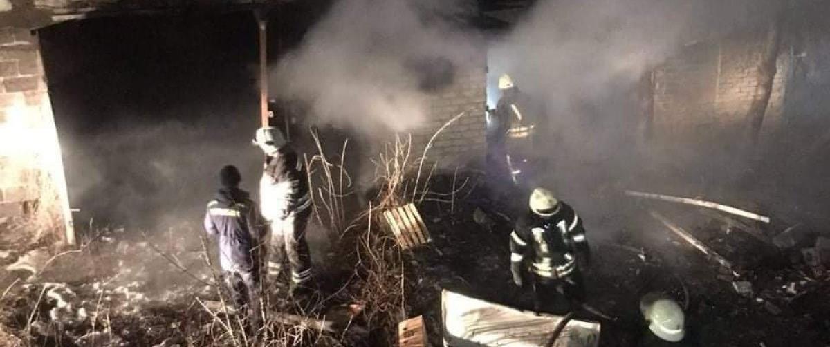 4238609140736000 643634