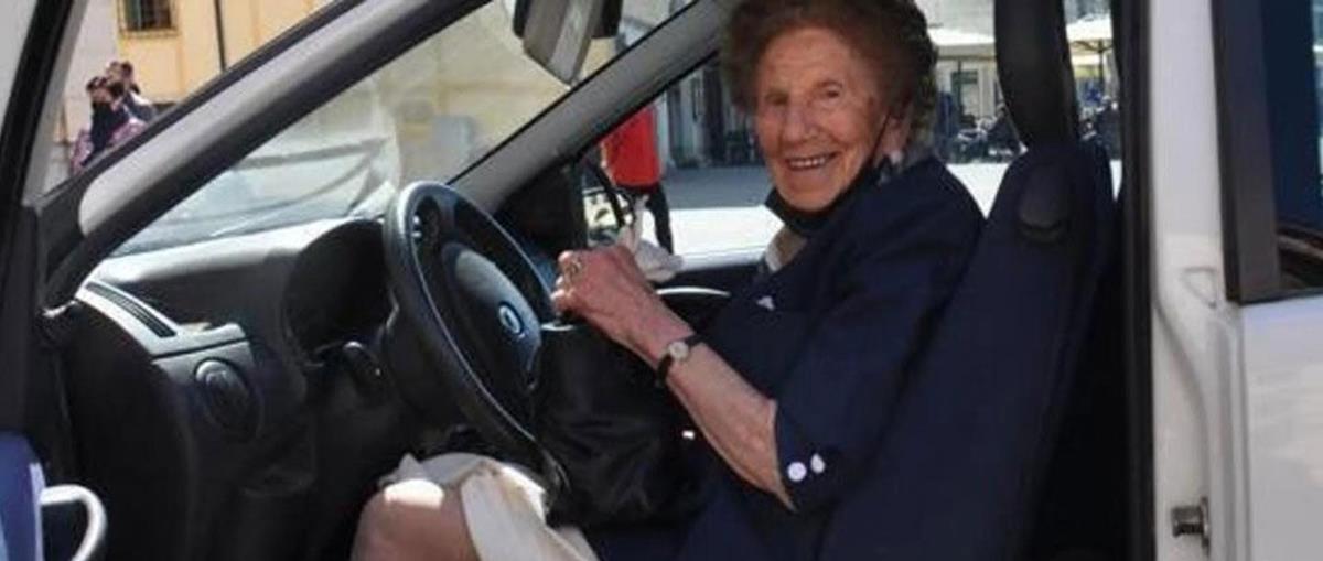 4241846793294992 Candida-Uderzo-1-960x600