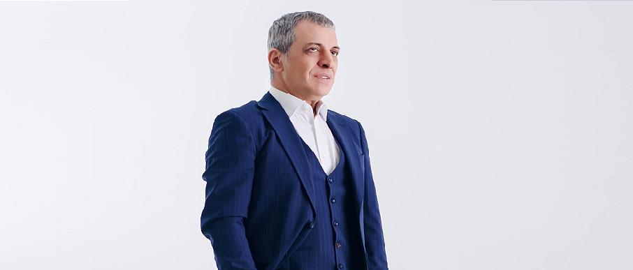 4263419799053847 ΘΕΜΗΣ ΑΔΑΜΑΝΤΙΔΗΣ 11