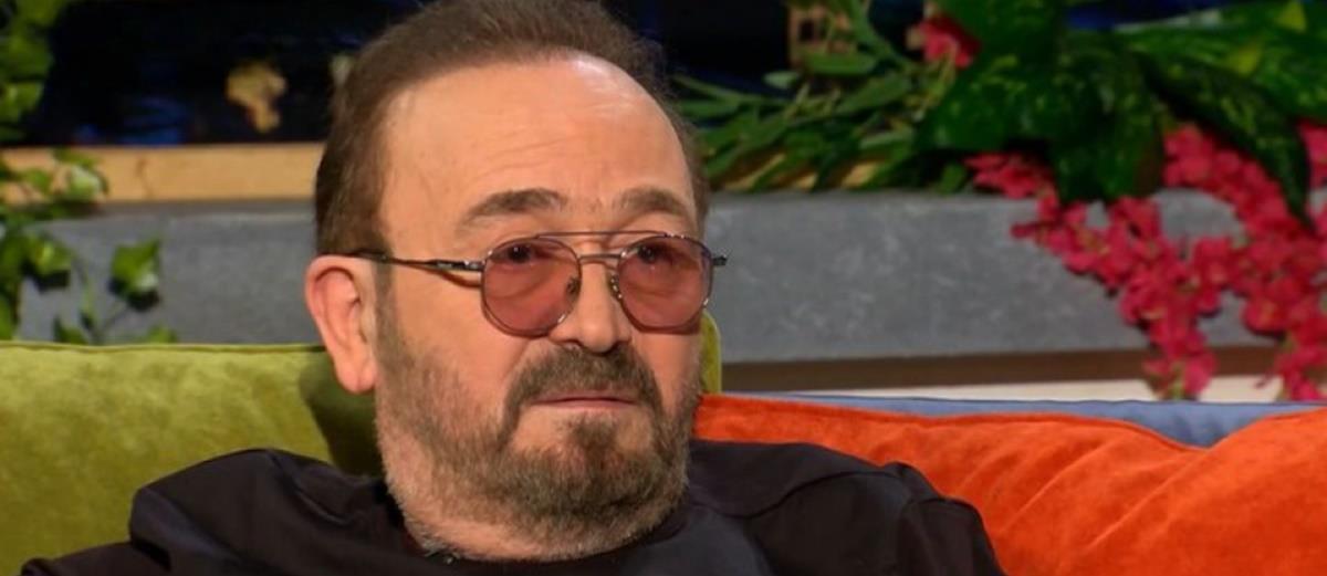 4266840403273075 221