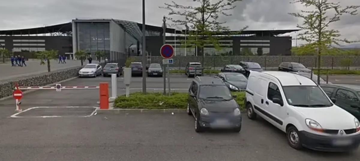 4278817510858879 300