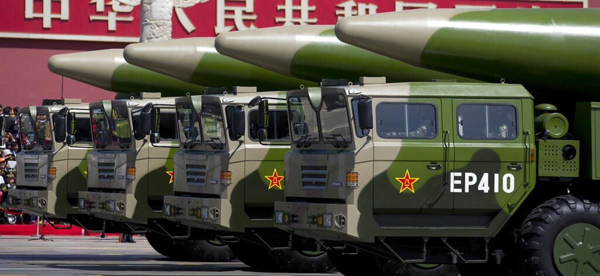 4288620765946498 China Military-vehicles-carrying-ballistic-missiles