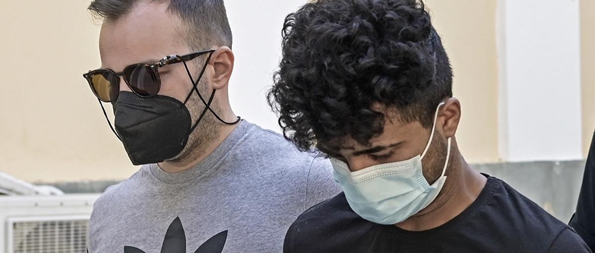 4292877402856647 2000