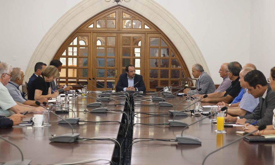 Συναντήθηκε με την Επιτροπή Κατεχόμενων Κοινοτήτων ο Πρόεδρος-«Θα δούμε τα θέματα που σας απασχολούν και θα προχωρήσουμε»