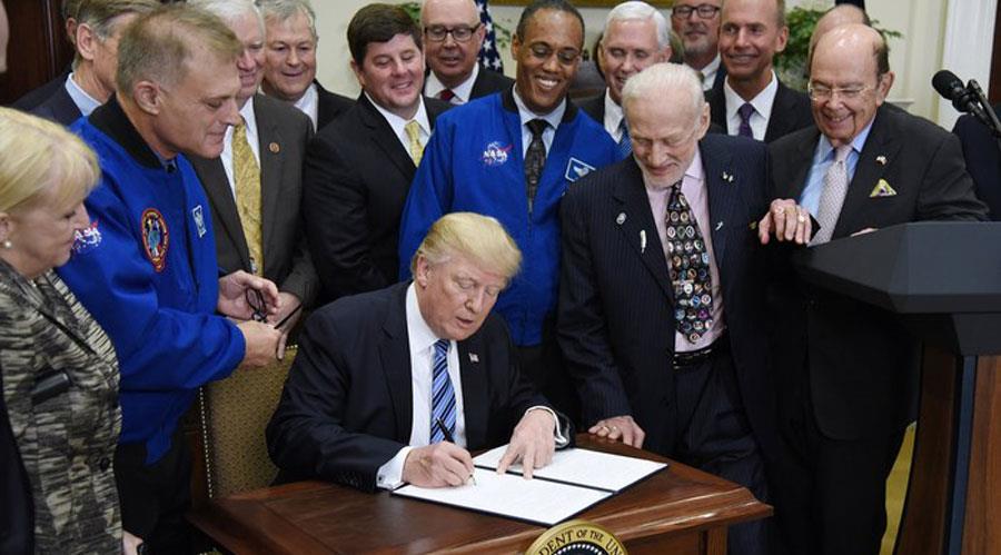 USA TRUMP SPACE