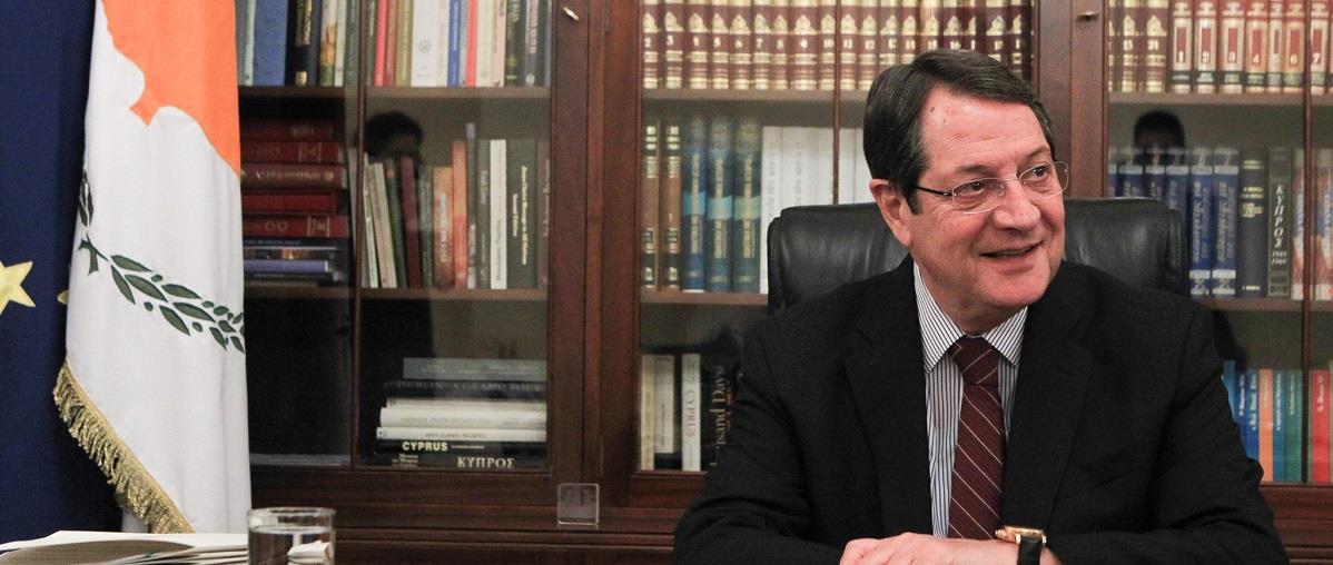 ΝΙΚΑΡΟΣ ΠΡΟΕΔΡΟΣ 