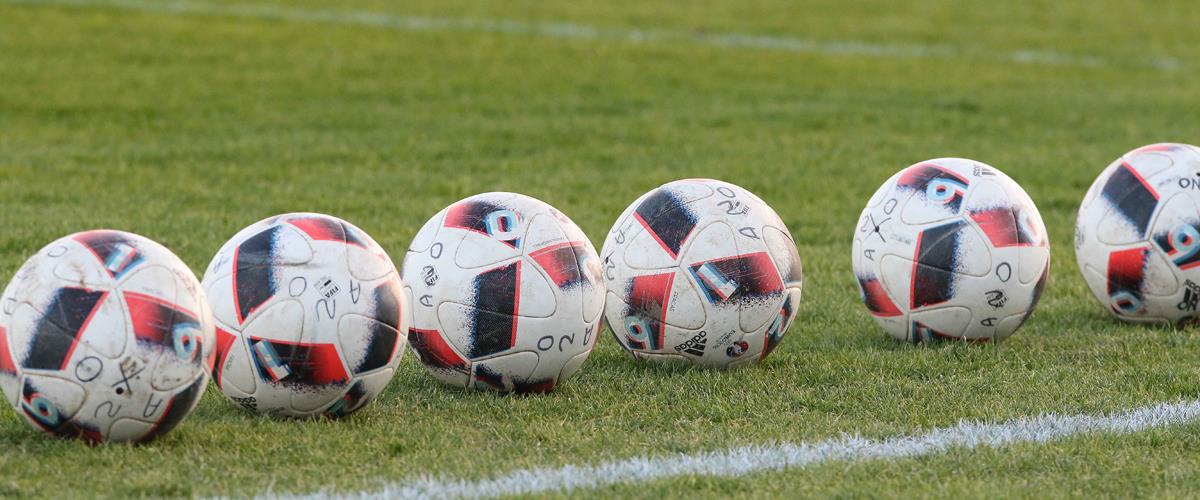 Με τρεις αγώνες ολοκληρώνεται σήμερα η 17η αγωνιστική του Πρωταθλήματος Cyta. 
