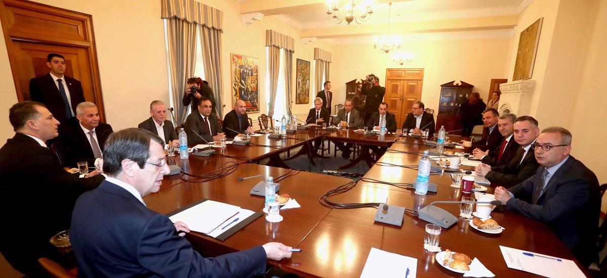ΣΥΜΒΟΥΛΙΟ 