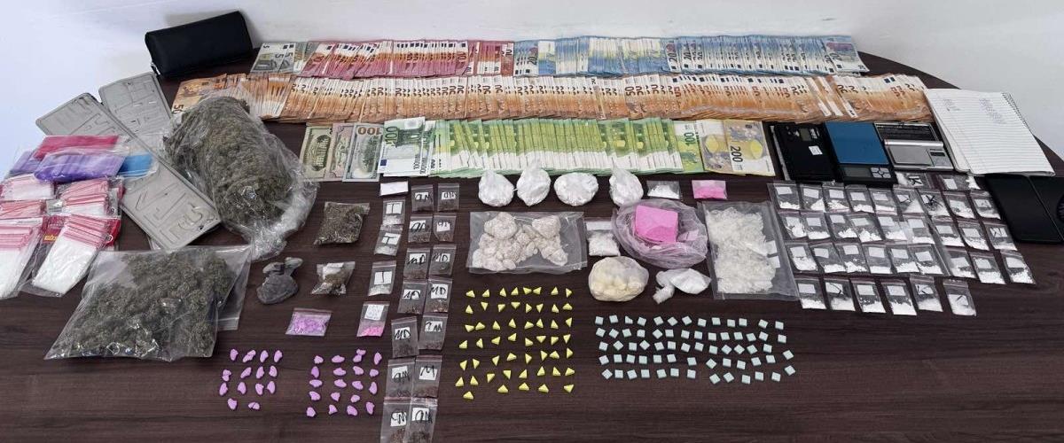 Δύο υποθέσεις εναντίον του Κύπριου για το κύκλωμα ναρκωτικών στη Μύκονο-Κοκαΐνη και χάπια αξίας άνω των 135.000 ευρώ