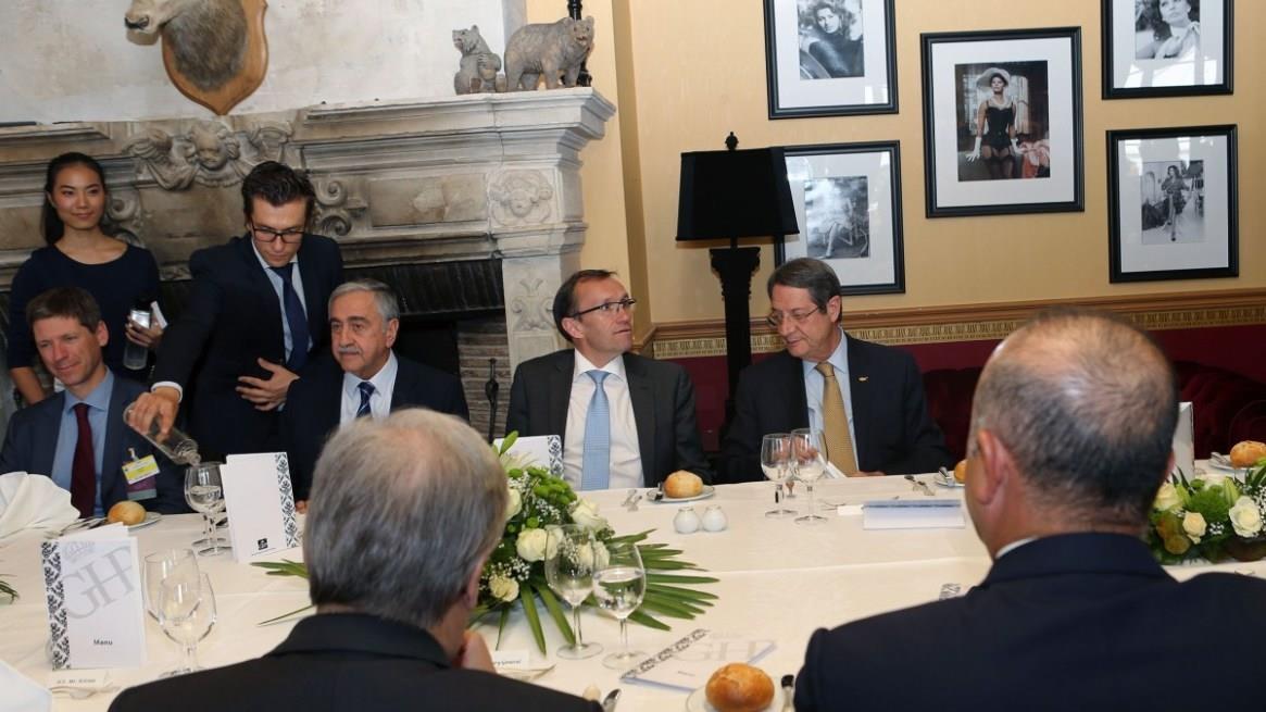 ανασ