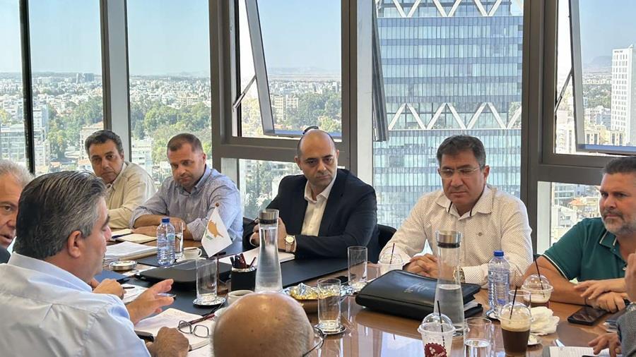 Περιμένουν τα αποτελέσματα των διαπραγματεύσεων οι συντεχνίες στον ξενοδοχειακό τομέα Περιμένουν τα αποτελέσματα των διαπραγματεύσεων οι συντεχνίες στον ξενοδοχειακό τομέα