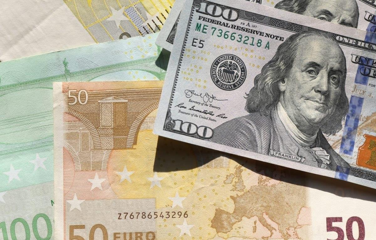 Η νέα απειλή για το ευρώ δεν είναι το δολάριο–Τι φοβούνται αξιωματούχοι της ΕΚΤ Η νέα απειλή για το ευρώ δεν είναι το δολάριο–Τι φοβούνται αξιωματούχοι της ΕΚΤ