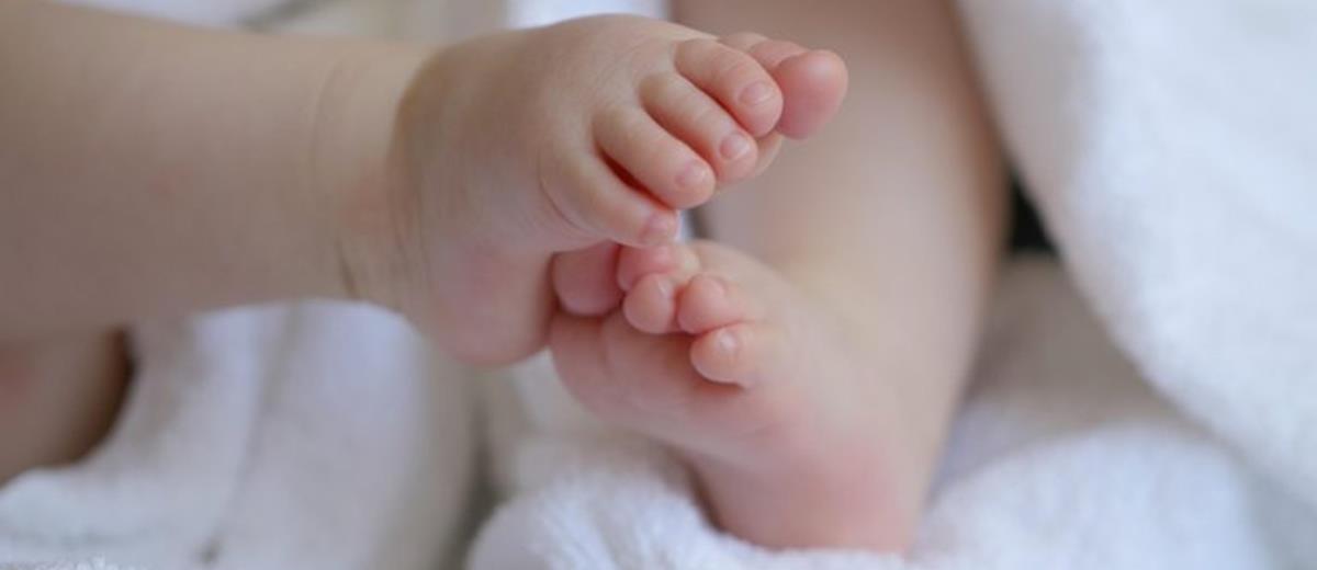 Μητέρα εγκατέλειψε το βρέφος 30 ημερών σε καρότσι σούπερ μάρκετ στην Ακρόπολη Μητέρα εγκατέλειψε το βρέφος 30 ημερών σε καρότσι σούπερ μάρκετ στην Ακρόπολη