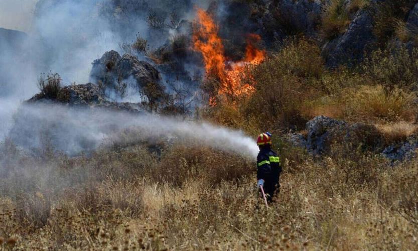 Σε επίπεδο Κόκκινου Συναγερμού και τη Δευτέρα ο κίνδυνος πρόκλησης δασικών πυρκαγιών Σε επίπεδο Κόκκινου Συναγερμού και τη Δευτέρα ο κίνδυνος πρόκλησης δασικών πυρκαγιών