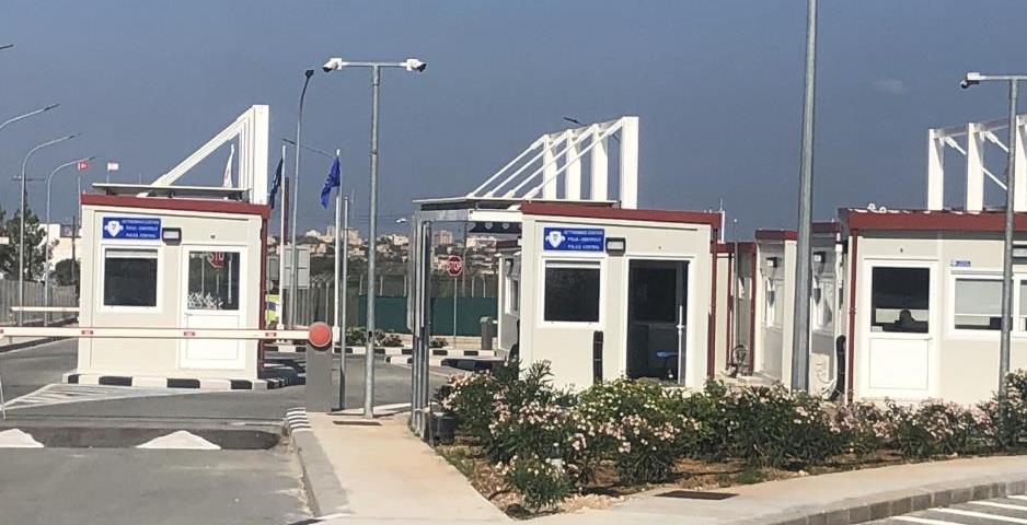 Συνέλαβαν δέκα χρόνια μετά ύποπτο για ληστεία στην Αγία Νάπα-Επιχείρησε να περάσει από το οδόφραγμα Δερύνειας Συνέλαβαν δέκα χρόνια μετά ύποπτο για ληστεία στην Αγία Νάπα-Επιχείρησε να περάσει από το οδόφραγμα Δερύνειας